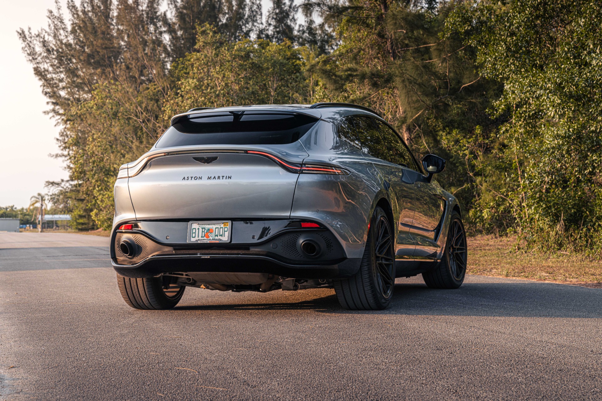ASTON MARTIN DBX 22インチホイール Aston Martin DBX 22